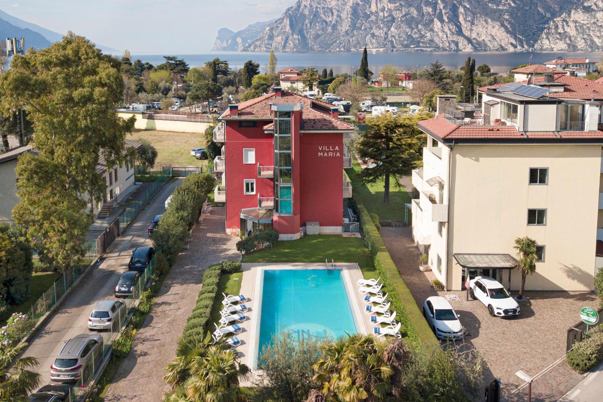 Bike & Wind Hotel Villa Maria - Happy Rentals Torbole Sul Garda Exterior photo