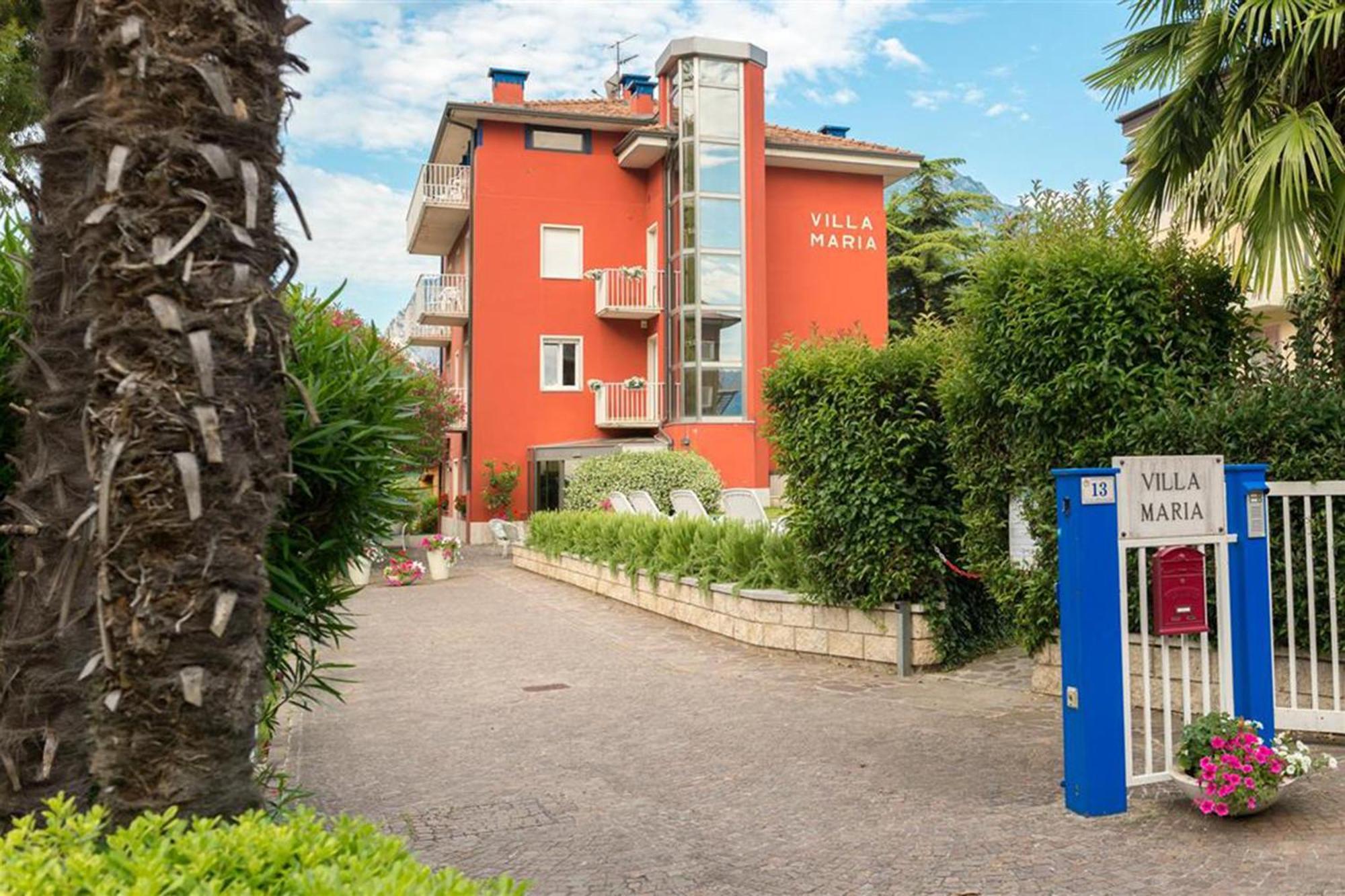 Bike & Wind Hotel Villa Maria - Happy Rentals Torbole Sul Garda Exterior photo